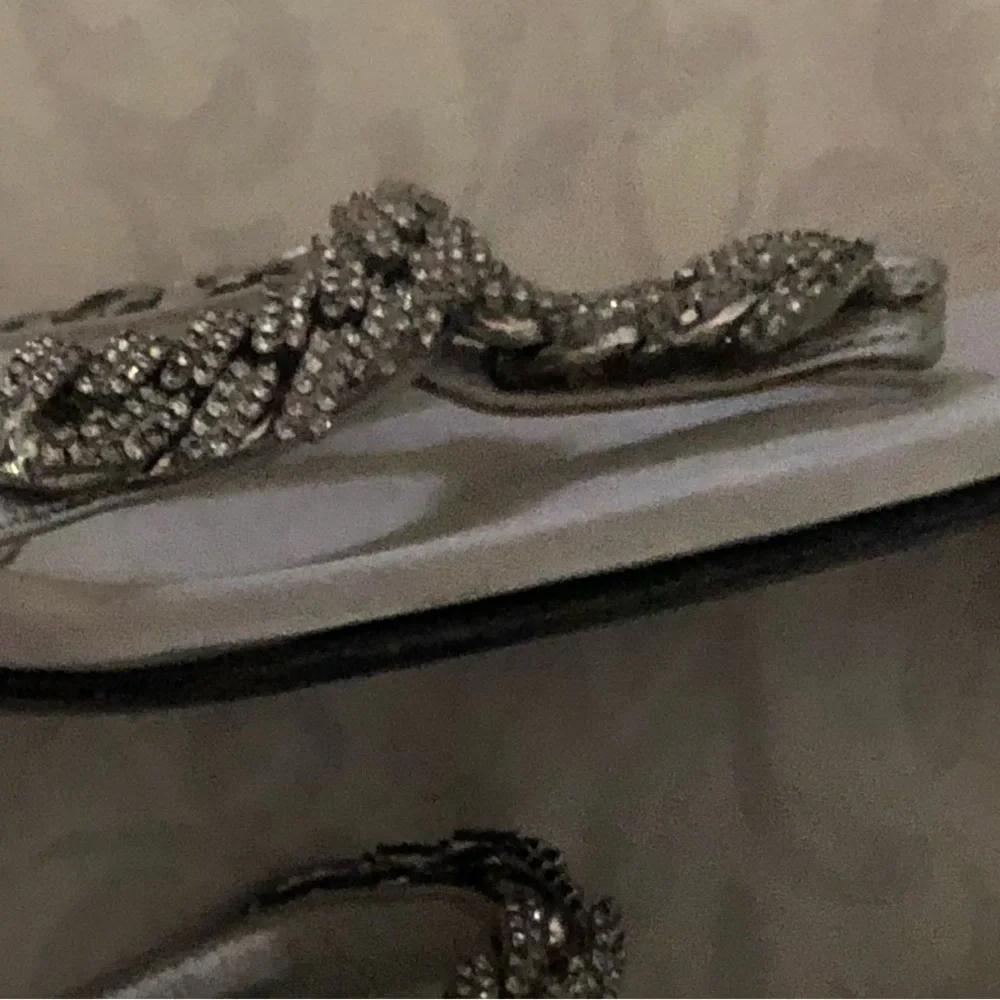 St. John size 10 silver rhinestone kitten heel w/ silver wore 1-2x